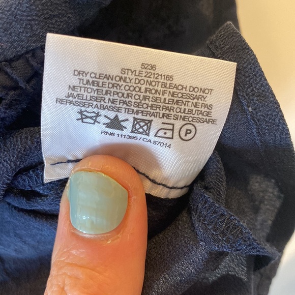 Authentic Tory Burch Long Sleeve Navy Blue Blouse with lace detail - size 4 - Picture 5 of 5